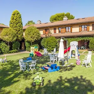 https://residence-borgo-stella-marina.hotelinveneto.com